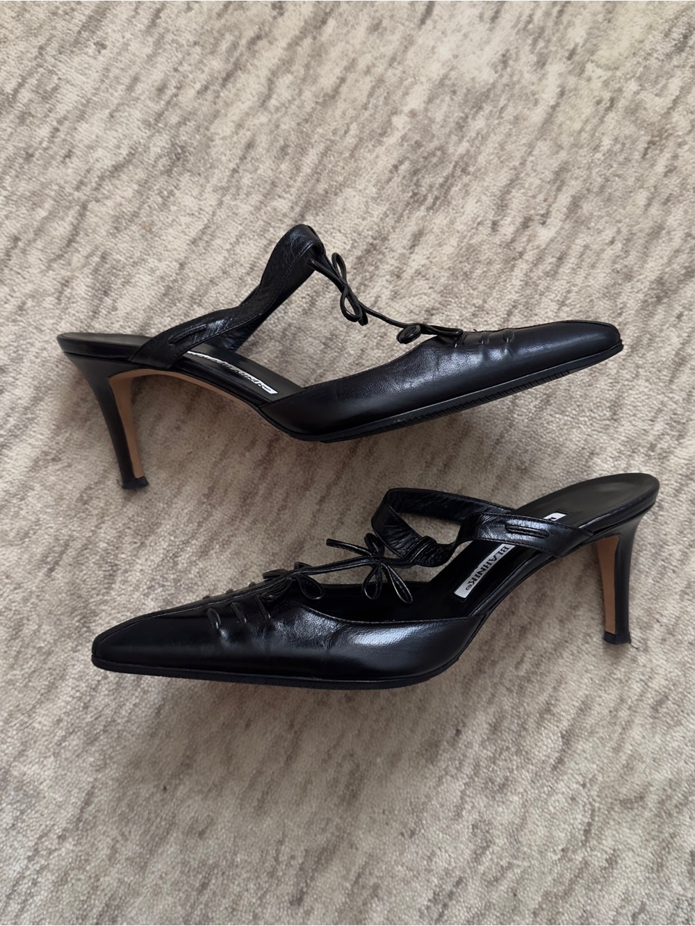 Vintage Manolo Blahnik black detailed mules heels - Picture 4 of 6
